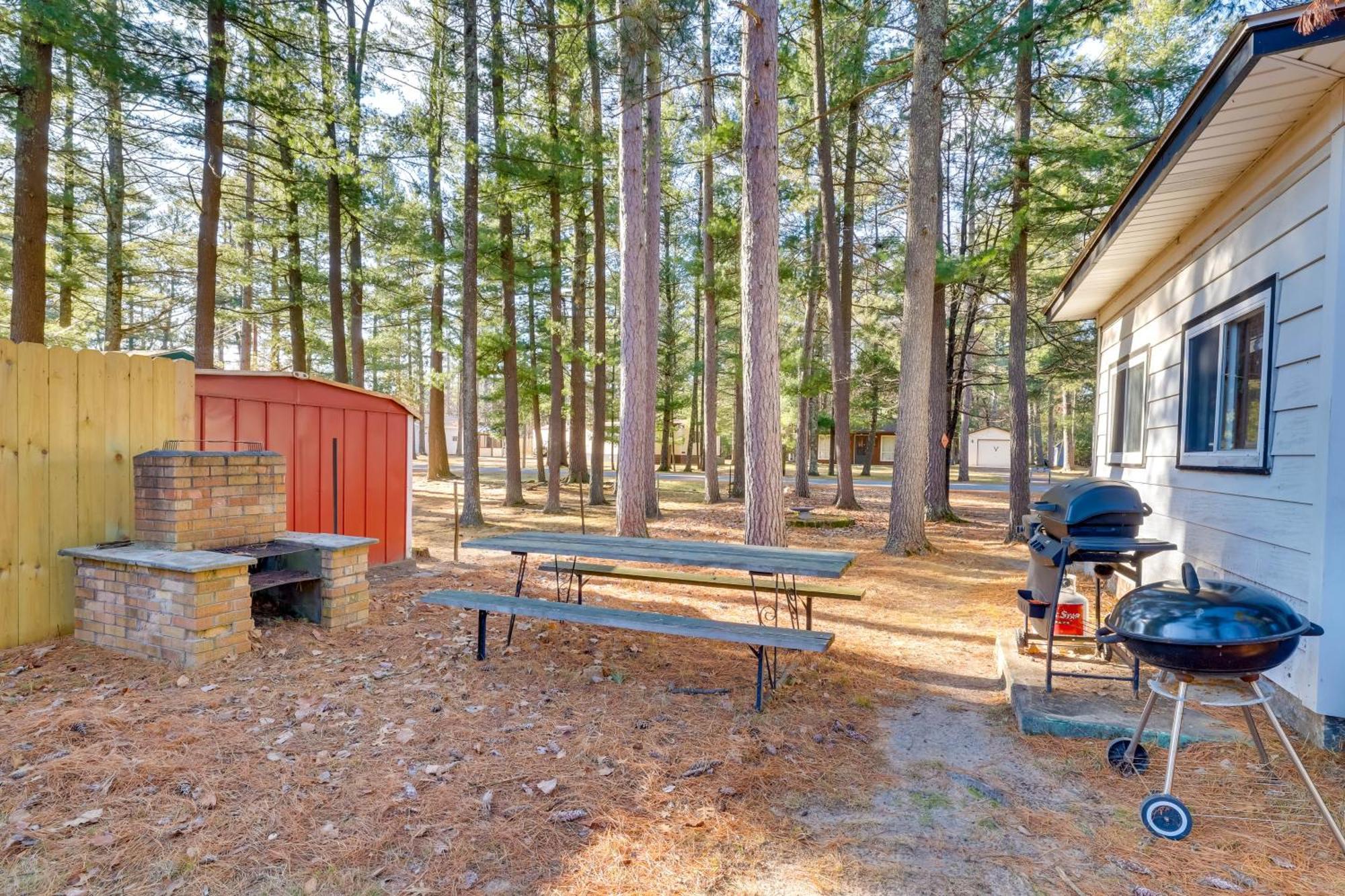 Wisconsin Cabin With Atv Trails, Near Lake Arbutus! Hatfield Exterior photo